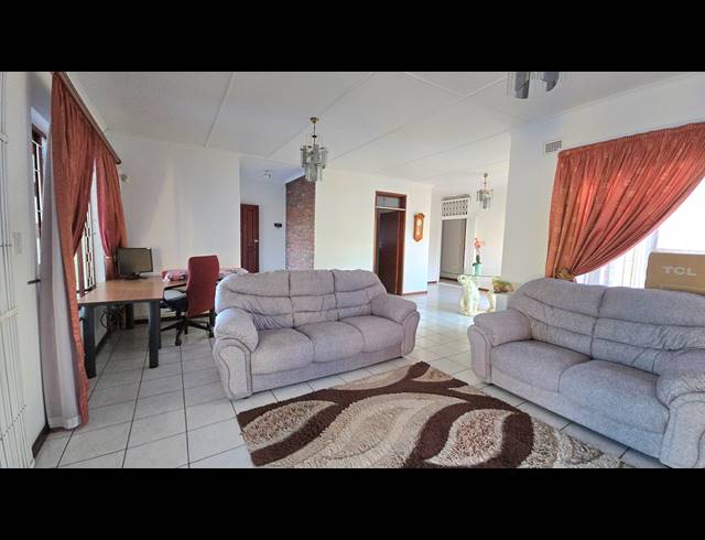 3 BEDROOM HOUSE FOR SALE IN MALVERN